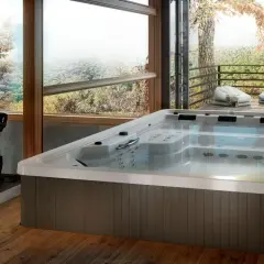 Swim spa – idealne rozwiązanie dla pływania i relaksu w domu