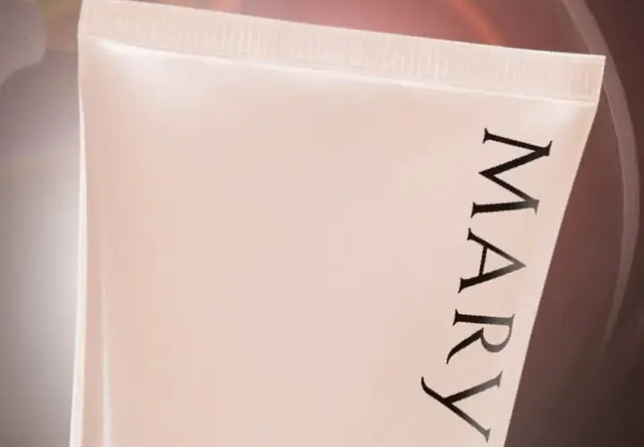 Maseczka rozświetlająco wygładzająca Mary Kay – efekty i gdzie kupić