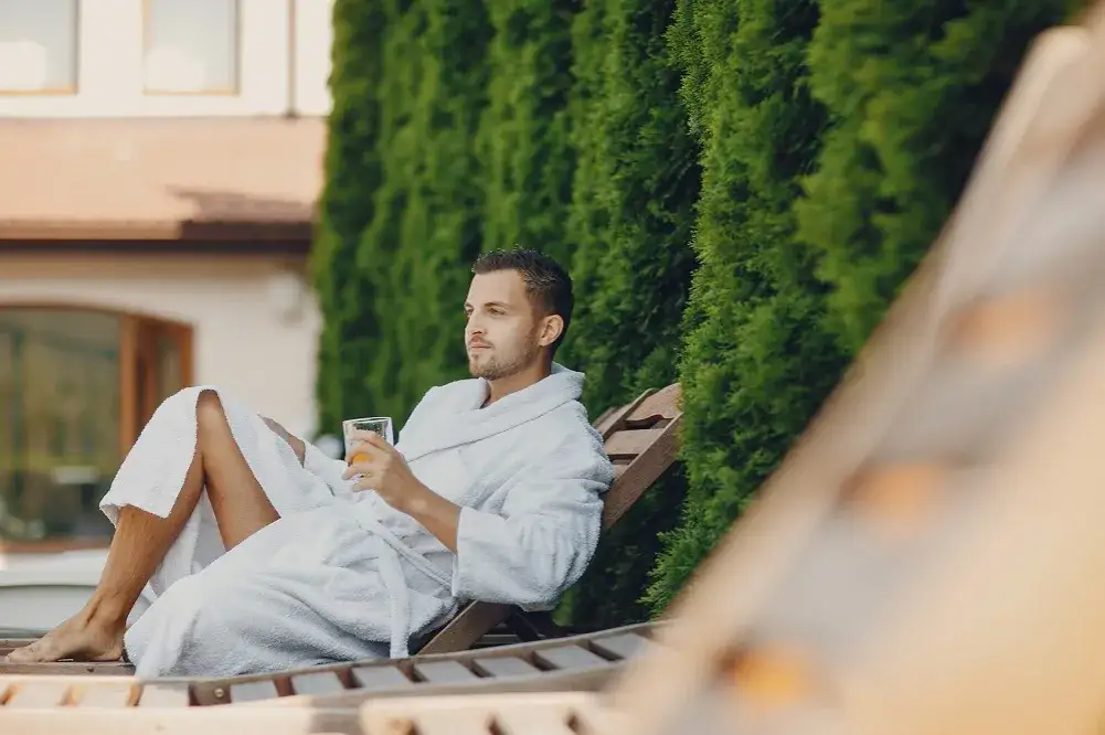Zdjęcie Jak stworzyć idealne spa w ogrodzie dla relaksu i zdrowia